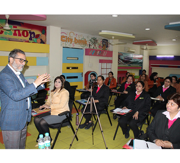 Amplifying Learning: Vasal Education’s Thematic Curriculum Workshop