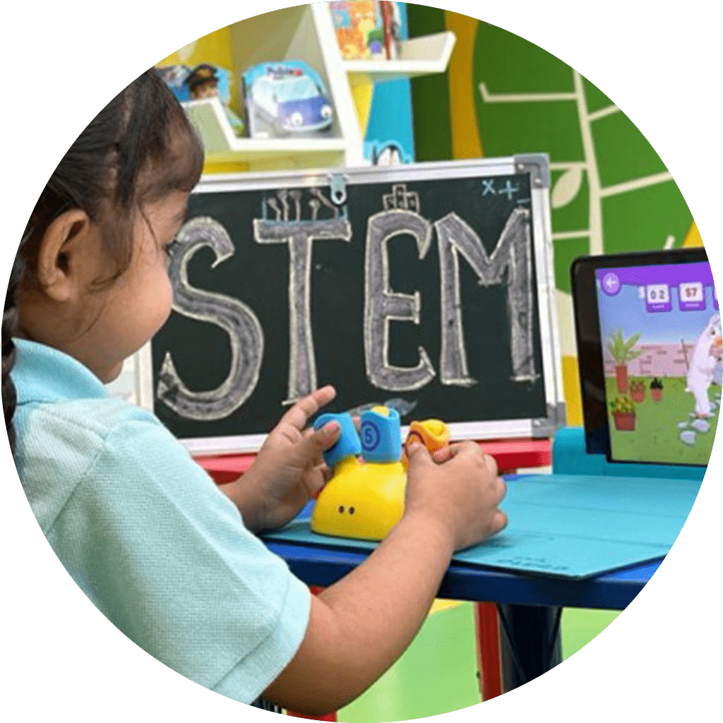 AR Technology based Mold Learning at IVY World School, Jalandhar